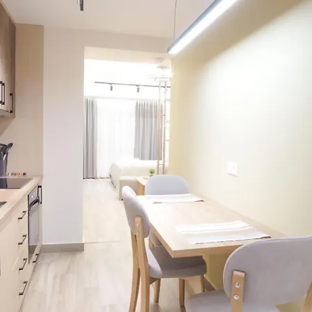 Apartment 4 Season's *